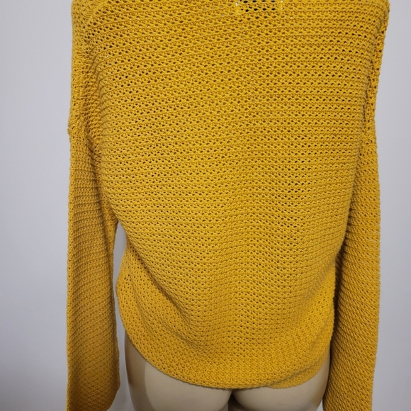 Old Navy Yellow Knit Women's Sweater Pullover - Picture 5 of 5